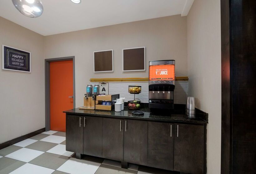 فندق Hampton Inn Marshall