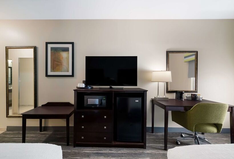 فندق Hampton Inn Marshall