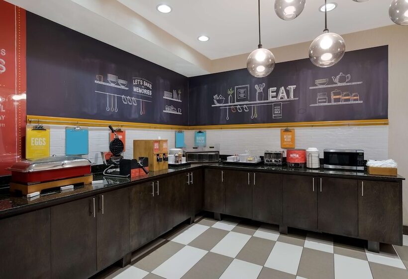 فندق Hampton Inn Marshall