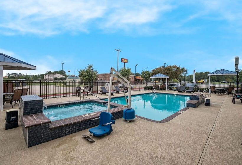 فندق Hampton Inn Marshall