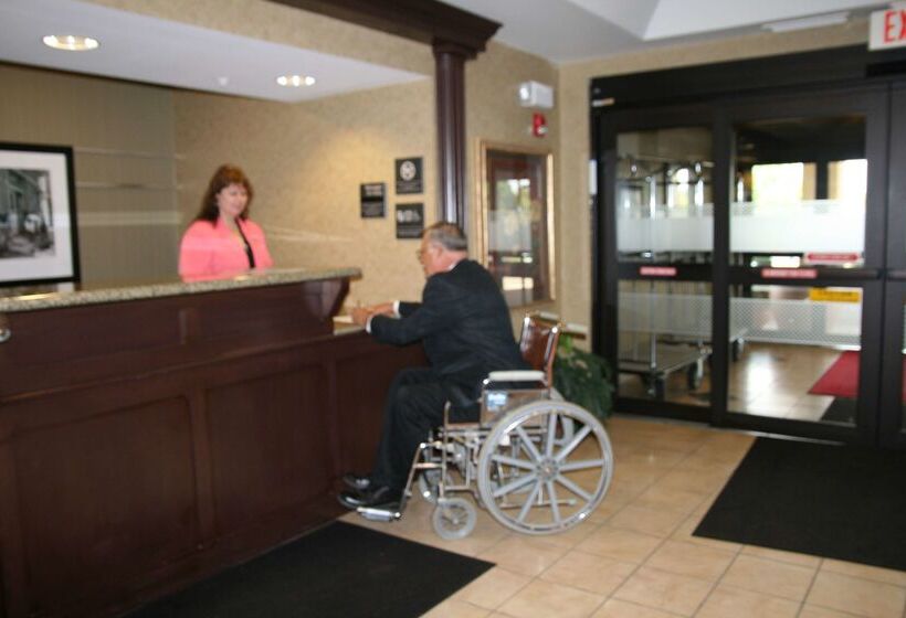 ホテル Hampton Inn Marshall