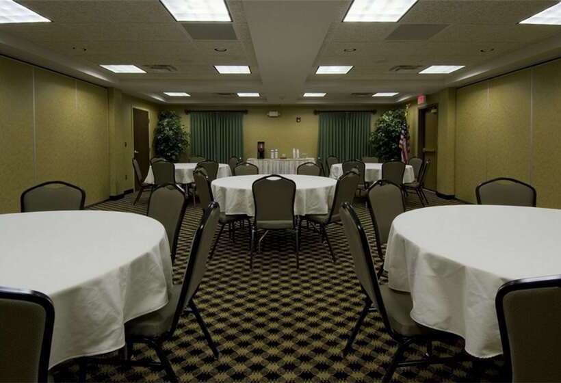 ホテル Hampton Inn Marshall