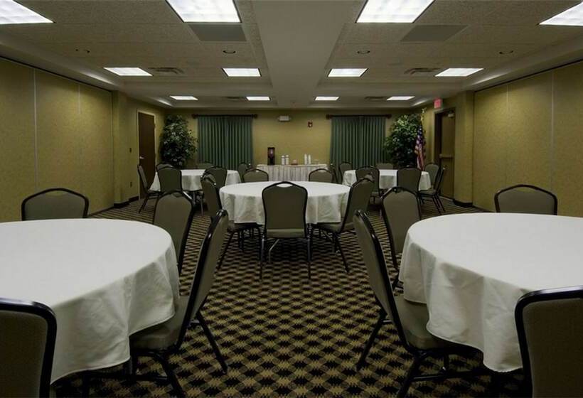 ホテル Hampton Inn Marshall