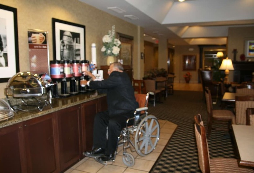 ホテル Hampton Inn Marshall