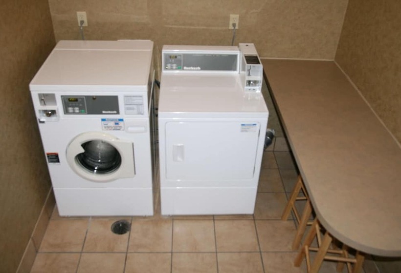 ホテル Hampton Inn Marshall