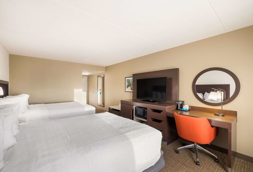 Отель Hampton Inn Mchenry