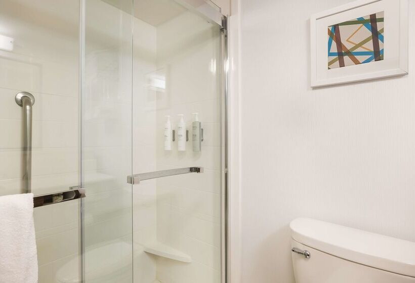 Отель Hampton Inn Mchenry