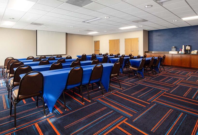 בית מלון כפרי Hampton Inn Medford