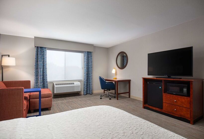 בית מלון כפרי Hampton Inn Medford