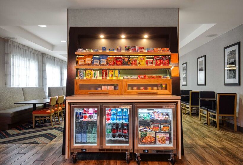 בית מלון כפרי Hampton Inn Medford