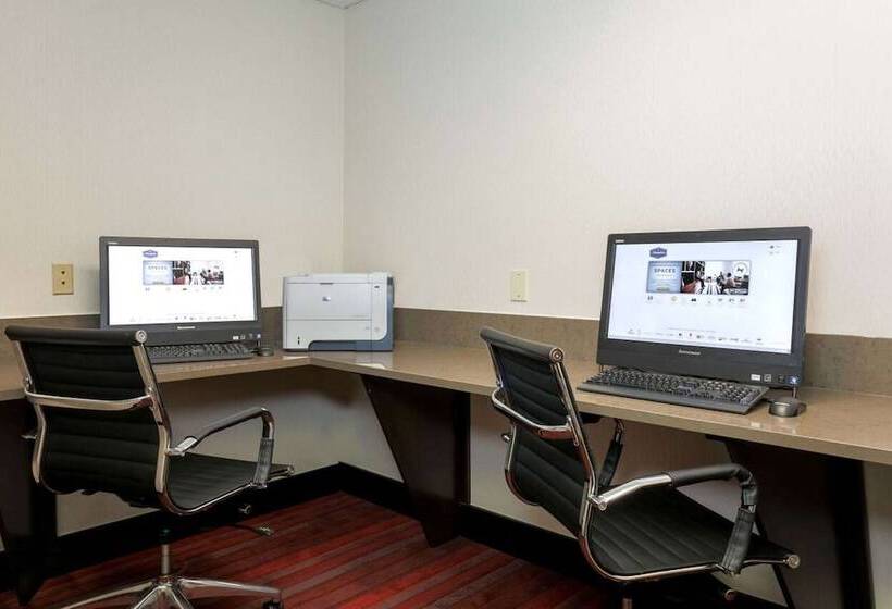 Отель Hampton Inn Memphis Southwind