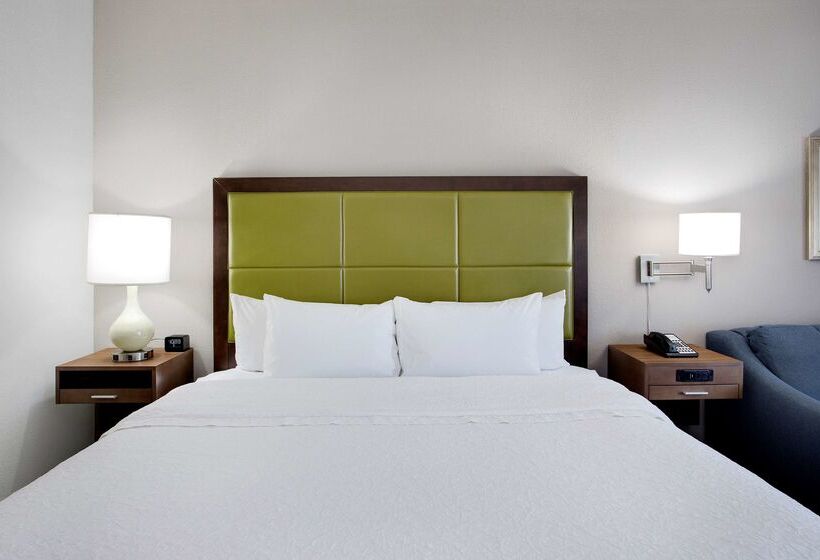 בית מלון כפרי Hampton Inn By Hilton Middletown