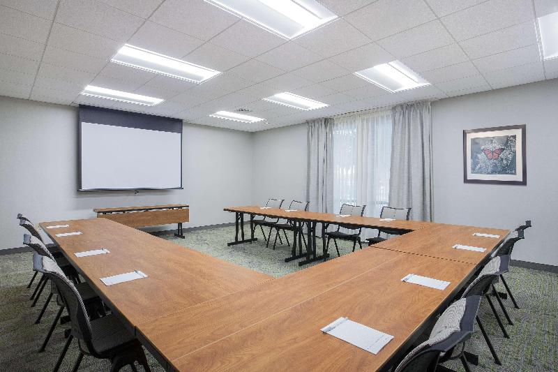 בית מלון כפרי Hampton Inn By Hilton Middletown