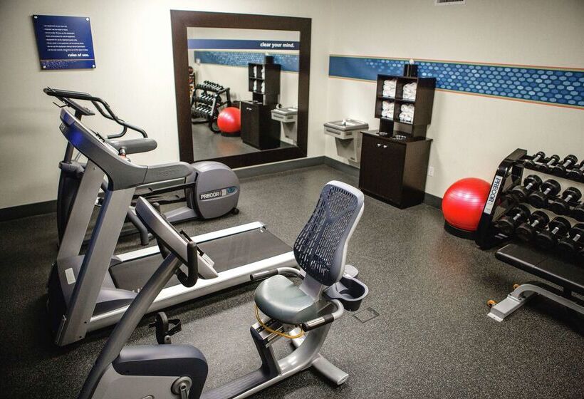 فندق Hampton Inn Mitchell