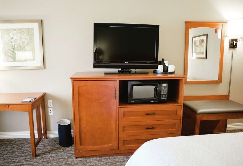 فندق Hampton Inn Mitchell