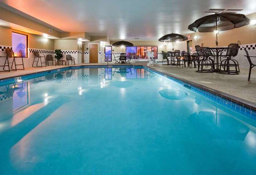 فندق Hampton Inn Mitchell