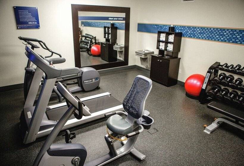 فندق Hampton Inn Mitchell