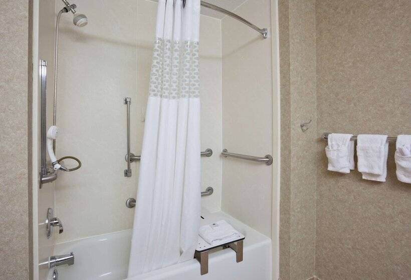 فندق Hampton Inn Mitchell