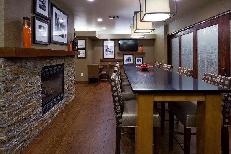 فندق Hampton Inn Mitchell