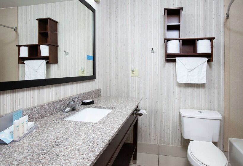 فندق Hampton Inn Monroe