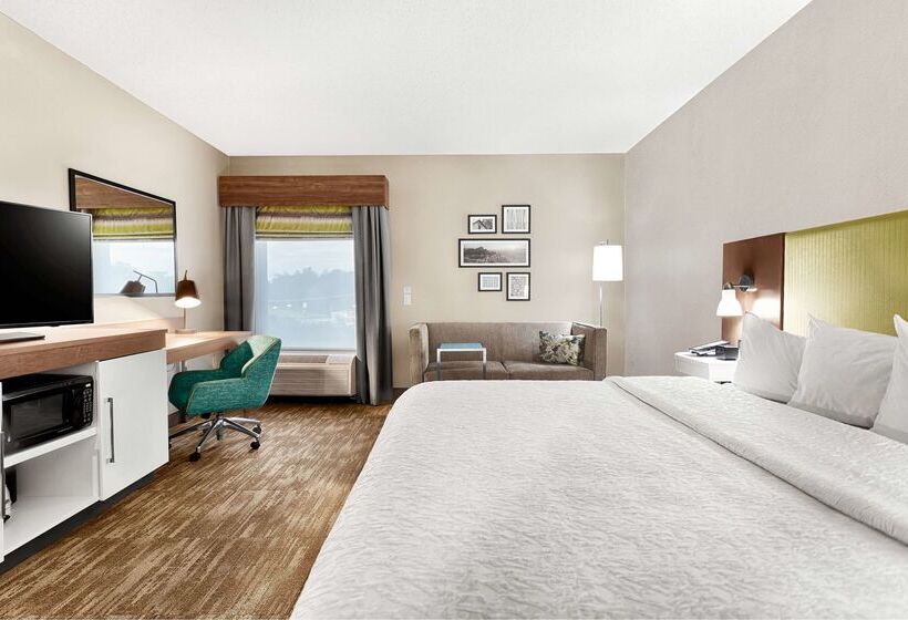 Отель Hampton Inn Morganton