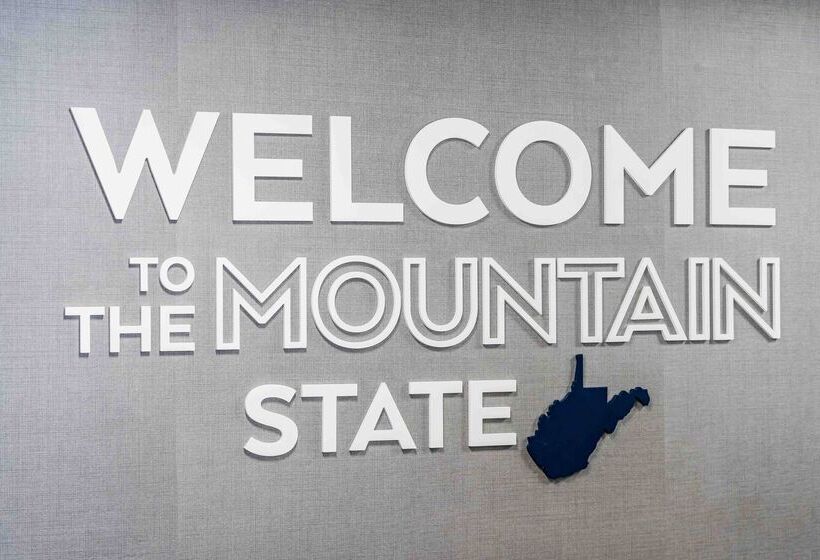 هتل Hampton Inn Morgantown
