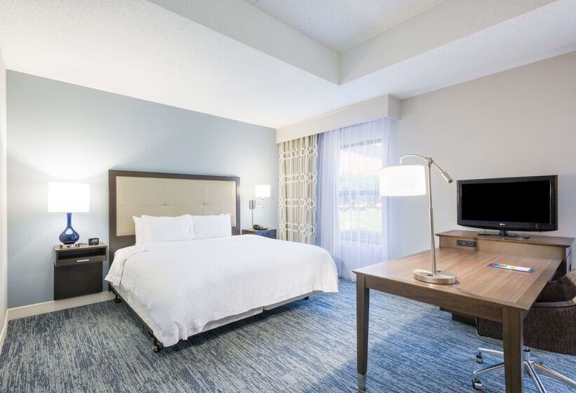 Отель Hampton Inn Mount Airy