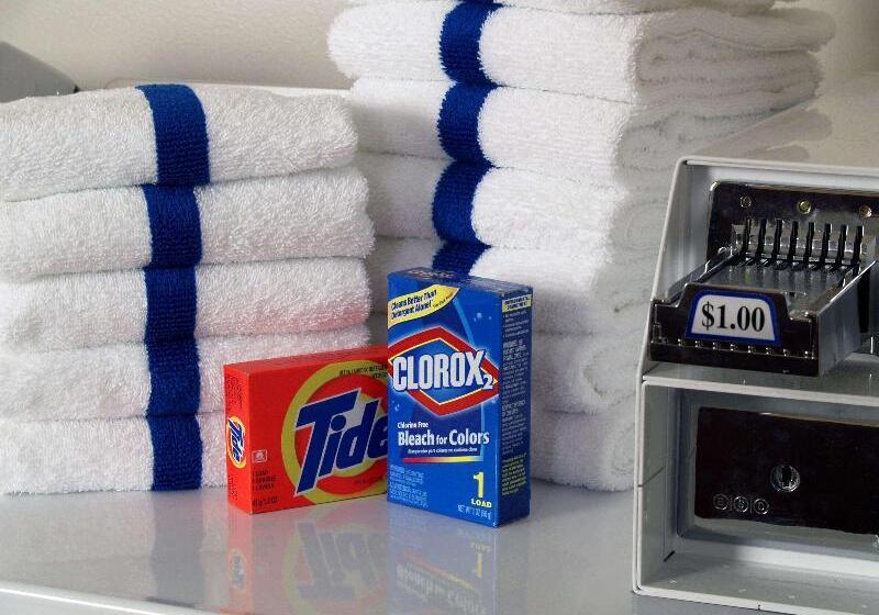 Отель Hampton Inn Mount Airy