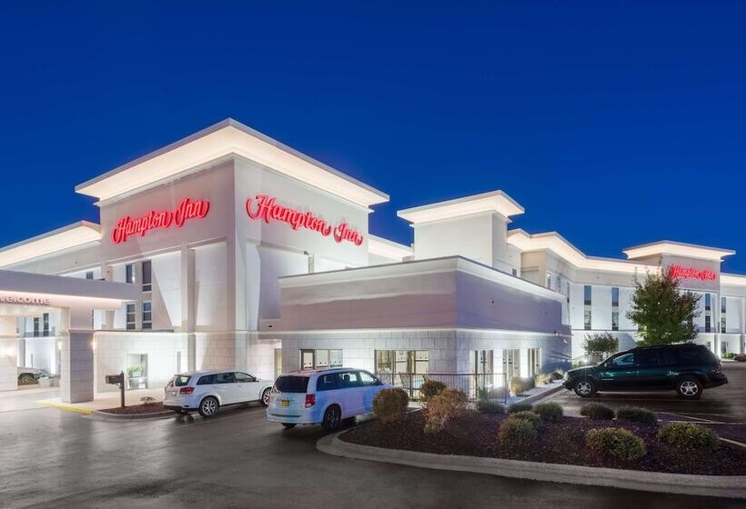 Отель Hampton Inn Mount Airy
