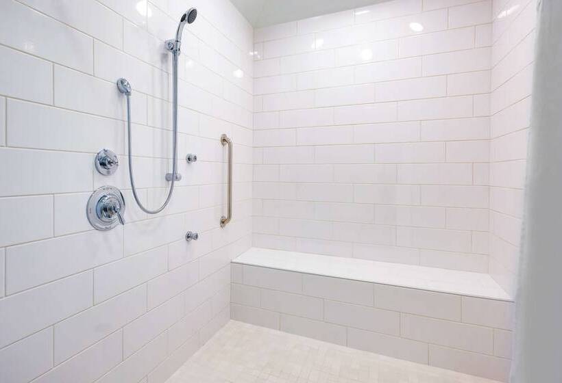 Отель Hampton Inn Mount Airy