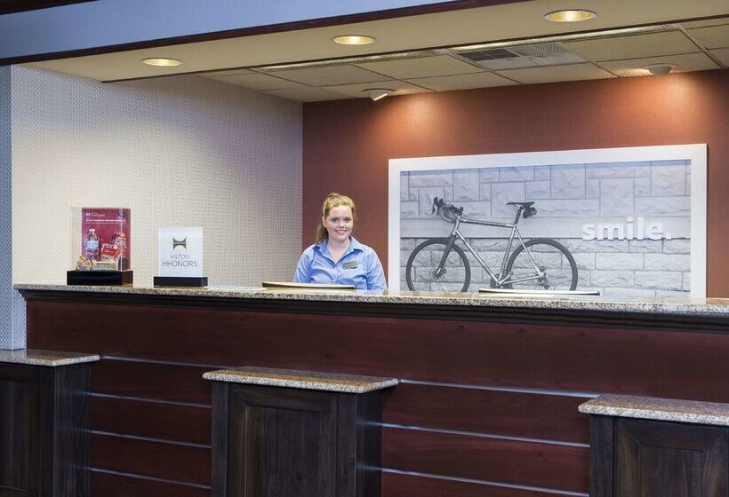 酒店 Hampton Inn Mt. Pleasant