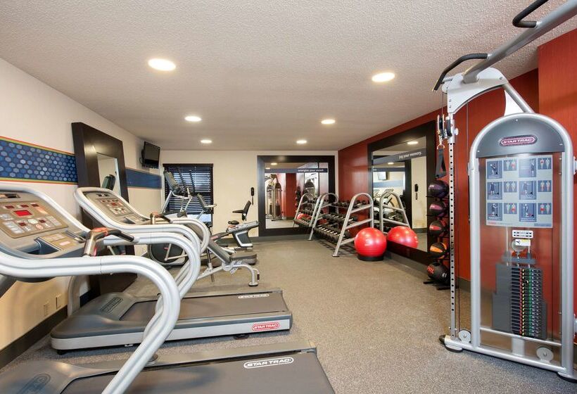 فندق Hampton Inn Muskegon