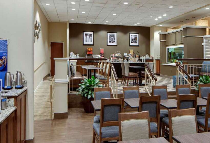 هتل Hampton Inn Myrtle Beach Broadway At The Beach