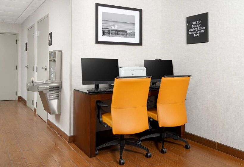 فندق Hampton Inn Naples Central