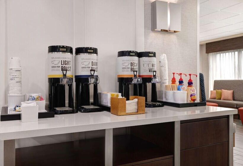 فندق Hampton Inn Natchitoches