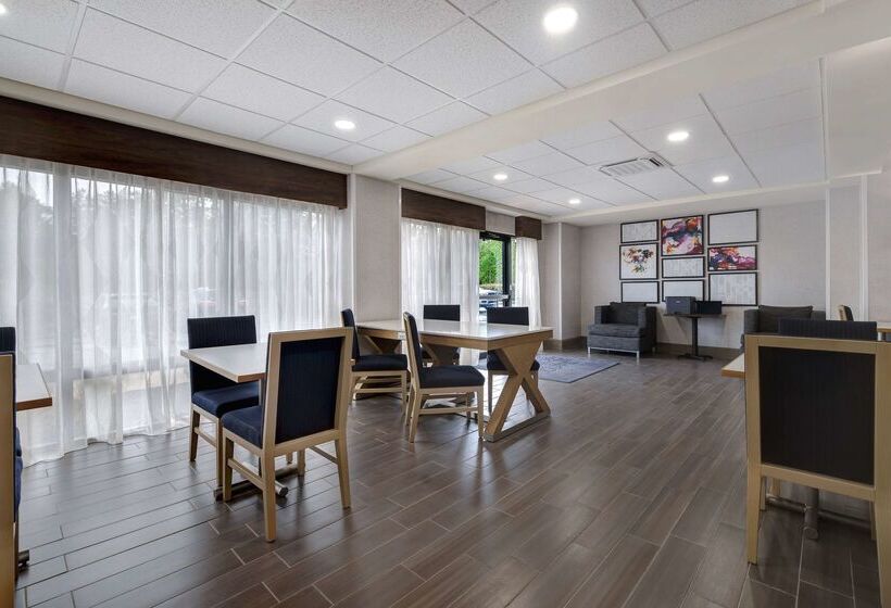 فندق Hampton Inn Natchitoches