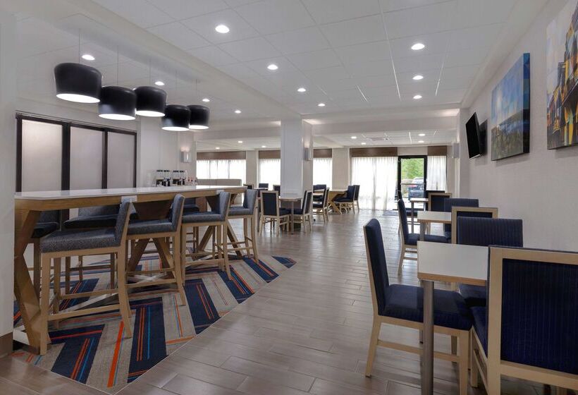 فندق Hampton Inn Natchitoches