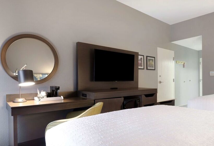 فندق Hampton Inn Natchitoches