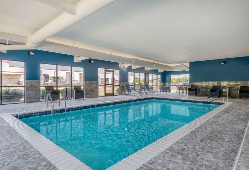 فندق Hampton Inn New Philadelphia