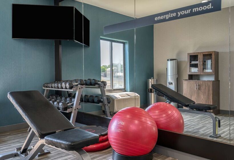호텔 Hampton Inn New Philadelphia