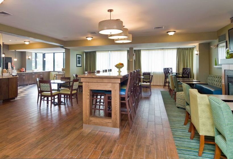 فندق Hampton Inn New Philadelphia
