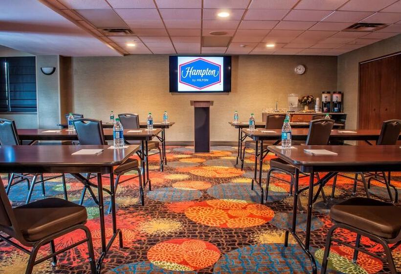 فندق Hampton Inn New Philadelphia