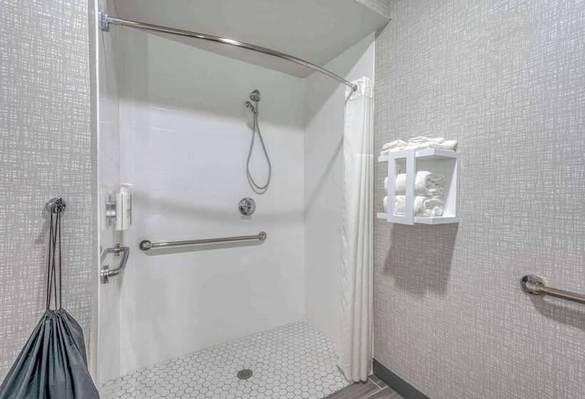 فندق Hampton Inn New Philadelphia