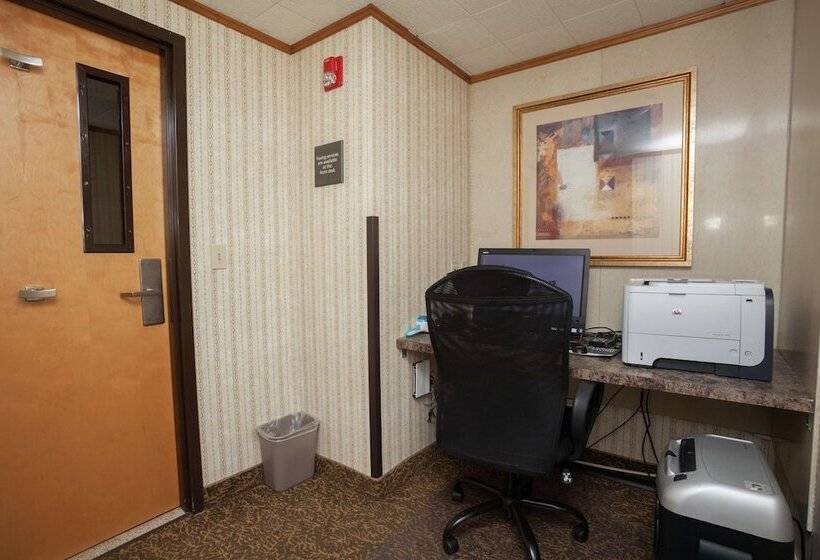 酒店 Hampton Inn Oneonta