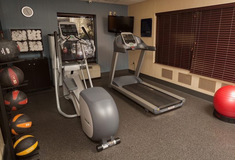 酒店 Hampton Inn Oneonta