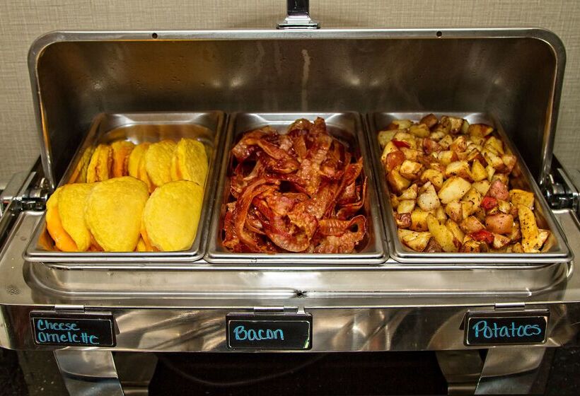 فندق Hampton Inn Orlandomaingate South