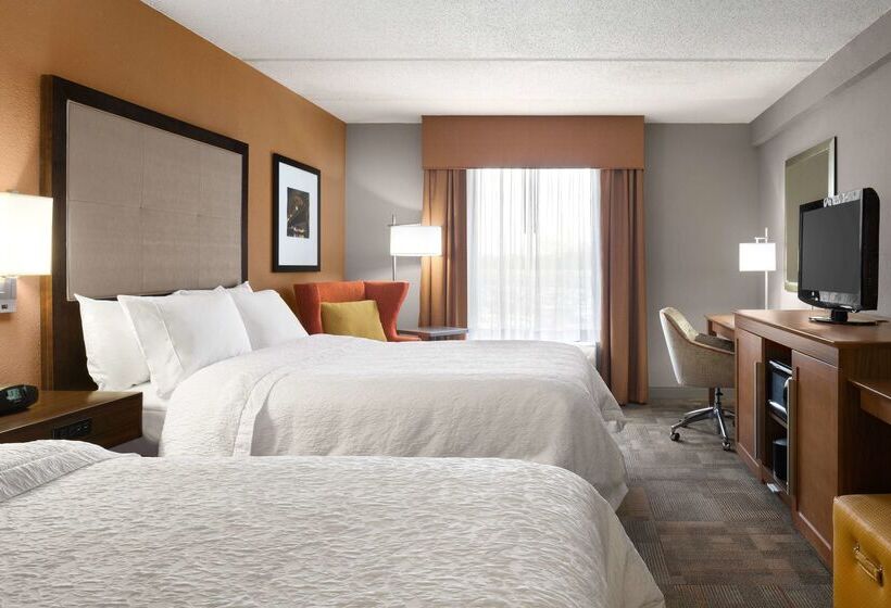 فندق Hampton Inn Pell City