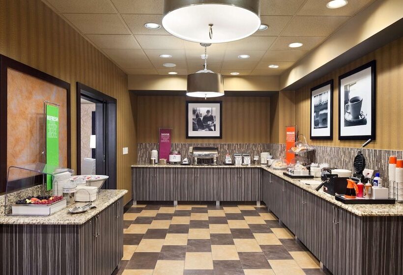 فندق Hampton Inn Pell City