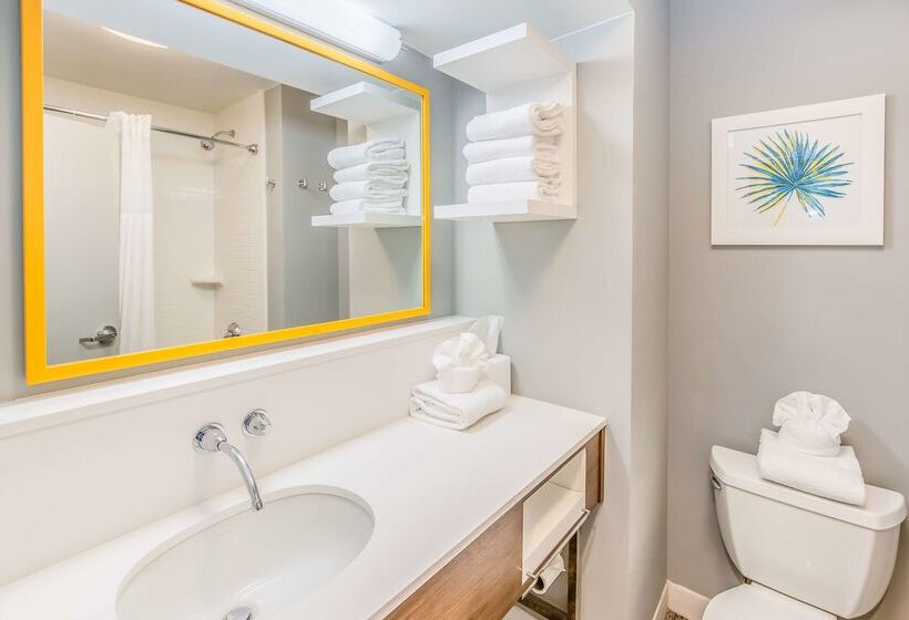 בית מלון כפרי Hampton Inn Pensacola Beach
