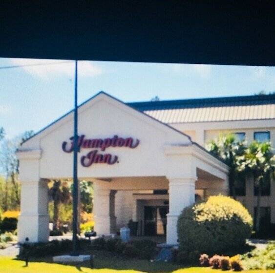 Отель Hampton Inn Perry
